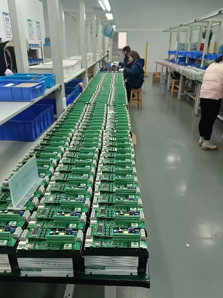 电力调解器在运行时最大电流逐步降低是为什么？？？？？？