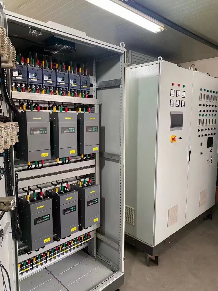 当需要对电力调解器举行参数修改时，，，，，怎样操作能阻止对正在运行的系统造成攻击？？？？？