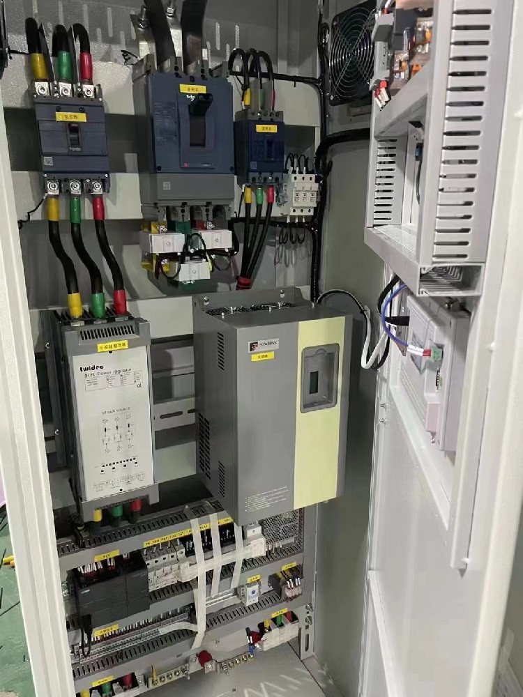 关于间歇性事情的负载，，，，怎样选择合适的电力调解器以提高其使用寿命？？