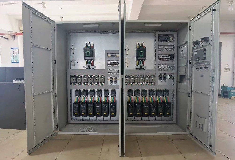 不小心将电力调解器的外壳损坏，，自行替换外壳会不会影响装备的防护品级和正常使用？？？