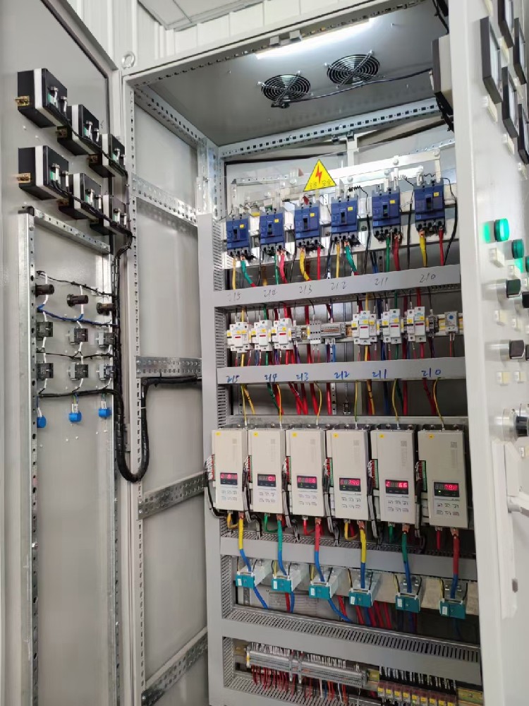 揭秘工业温控黑科技：怎样实现装备 0 误差精准运行？？？？？